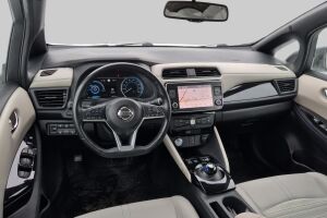 NISSAN LEAF esikatselu 3