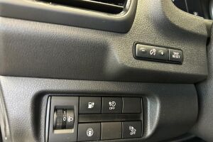 NISSAN LEAF esikatselu 24