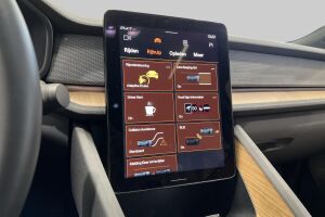 POLESTAR 2 esikatselu 17