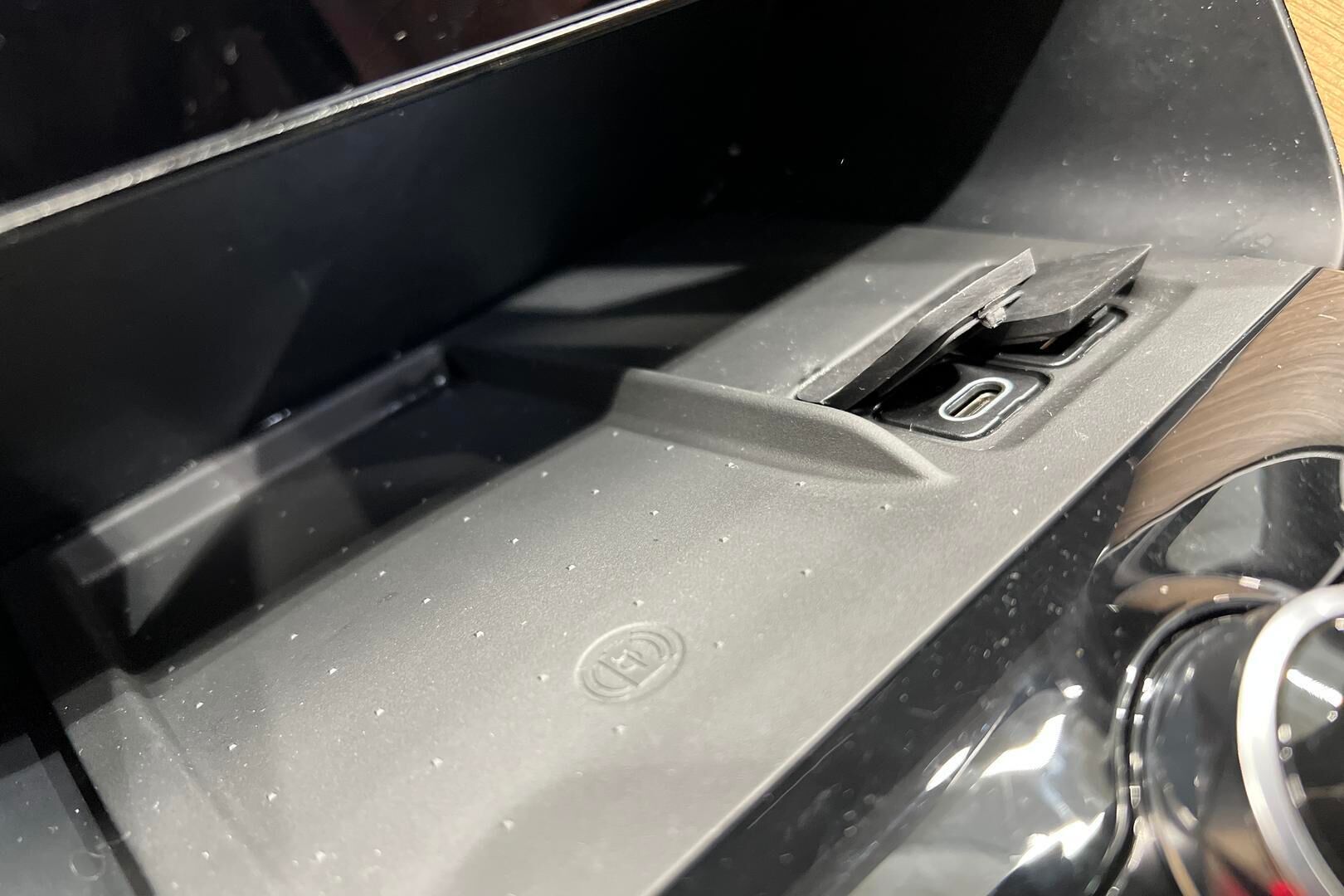 POLESTAR 2 iso kuva 21