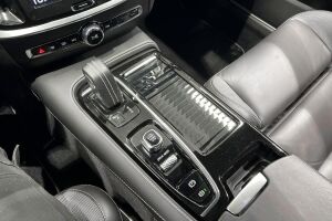 VOLVO V60 esikatselu 21