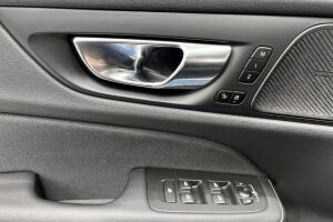 VOLVO V60 esikatselu 28