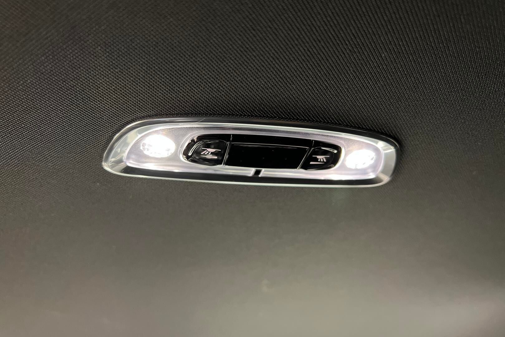 VOLVO V60 iso kuva 31