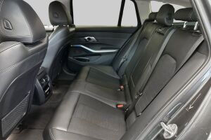 BMW 3-SARJA esikatselu 10