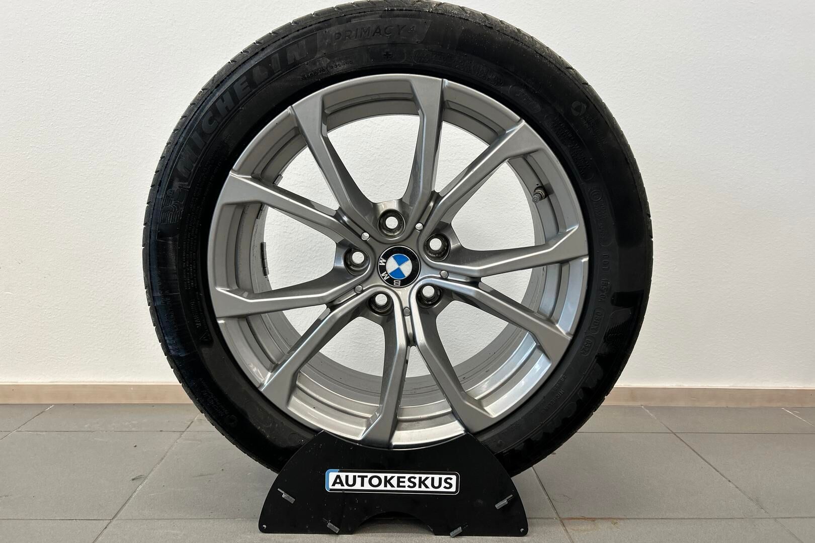 BMW 3-SARJA iso kuva 13