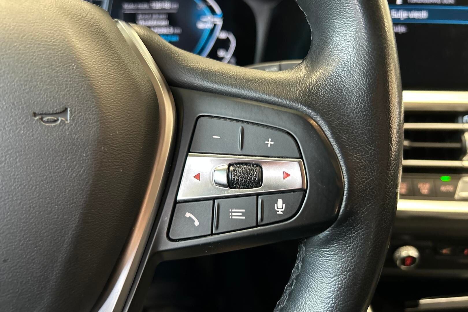 BMW 3-SARJA iso kuva 16