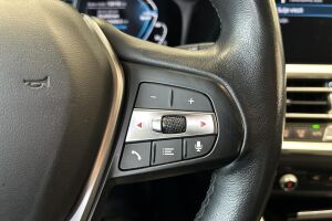 BMW 3-SARJA esikatselu 16