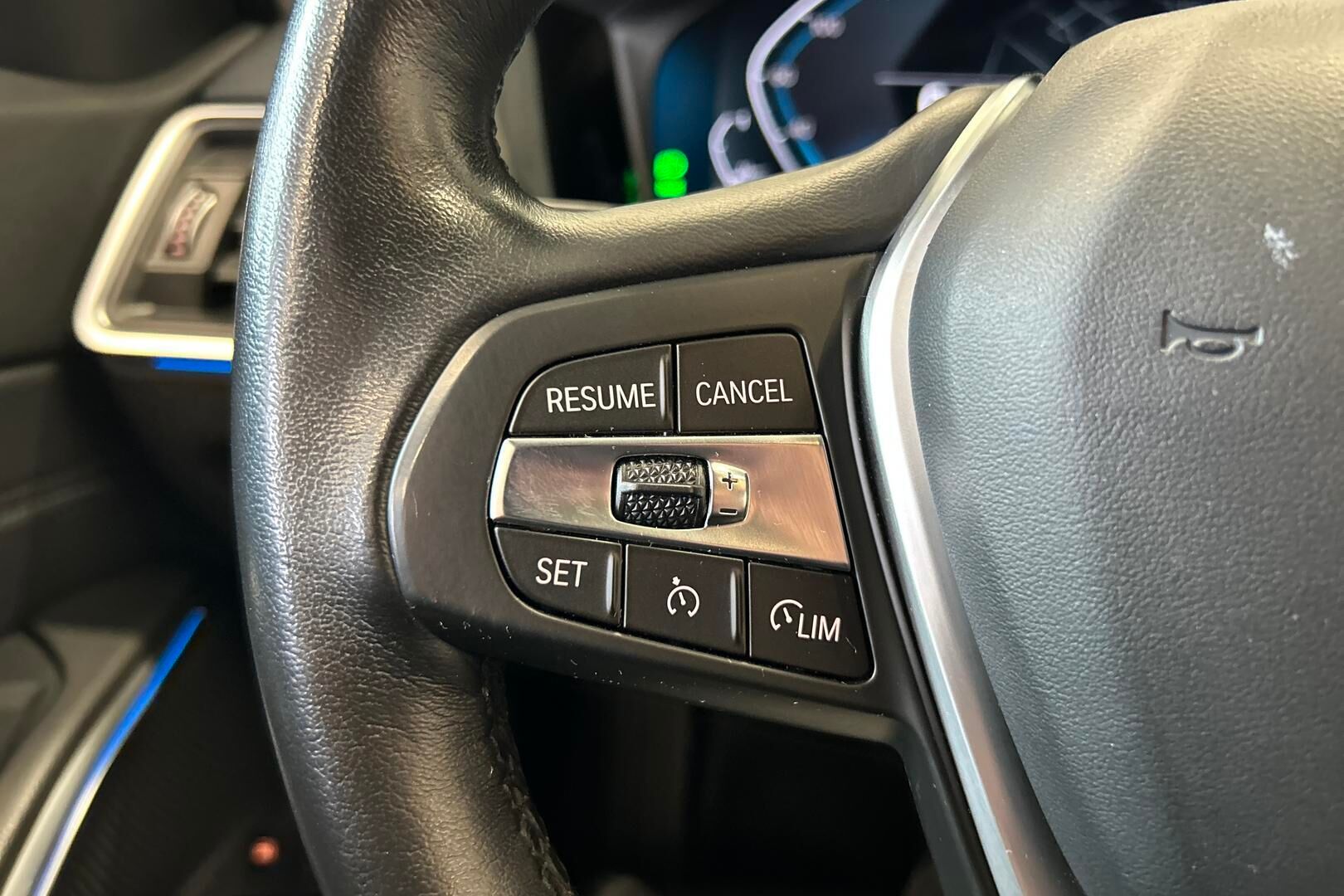 BMW 3-SARJA iso kuva 17