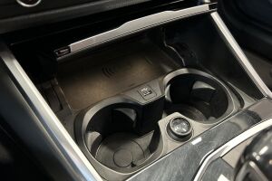 BMW 3-SARJA esikatselu 32