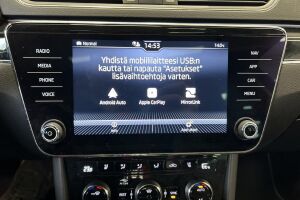 SKODA Superb esikatselu 18