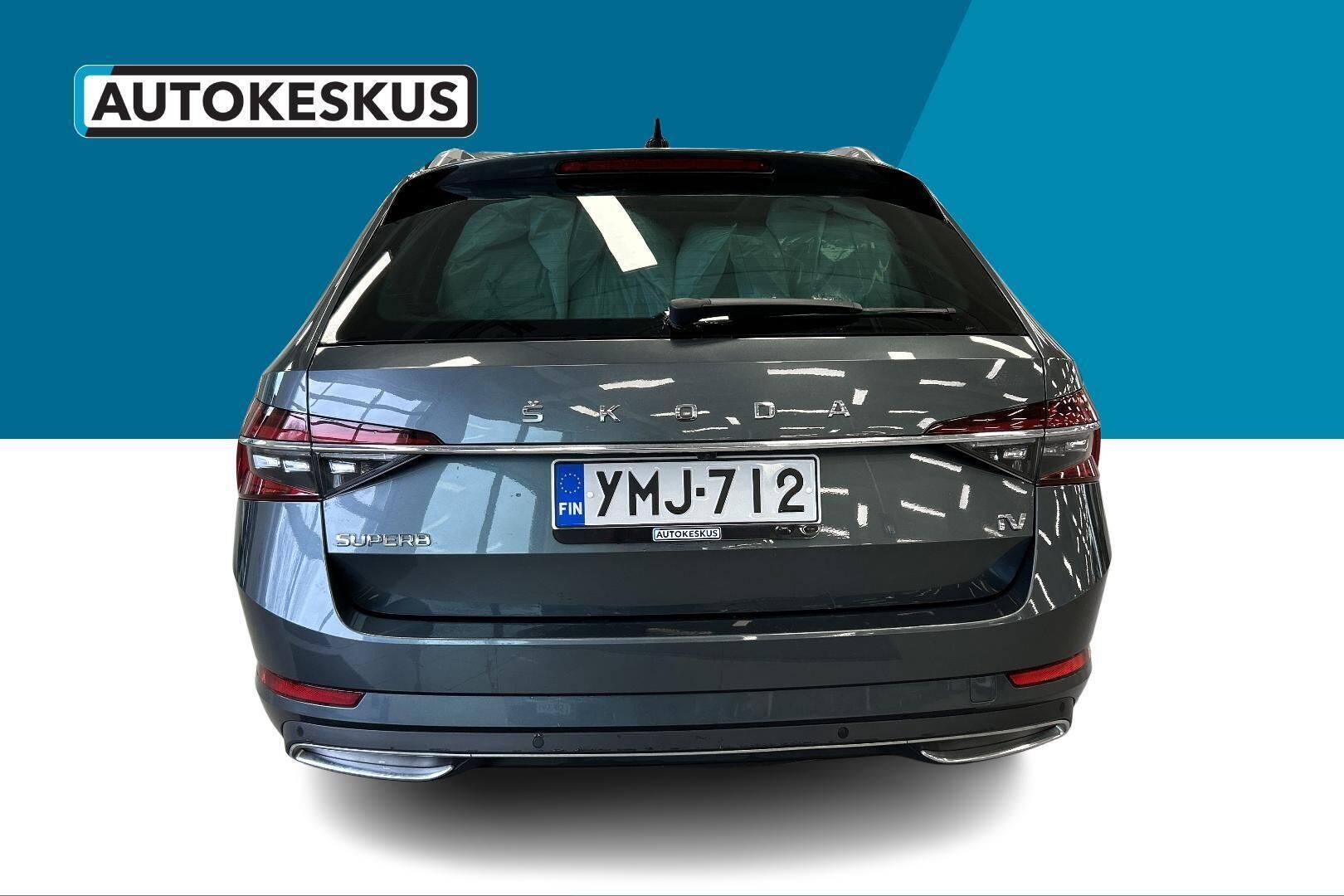 SKODA Superb iso kuva 6