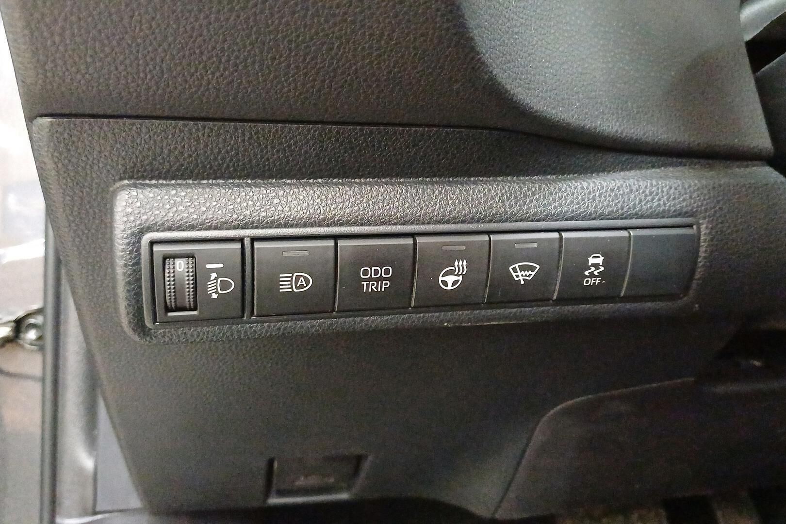 TOYOTA COROLLA iso kuva 13