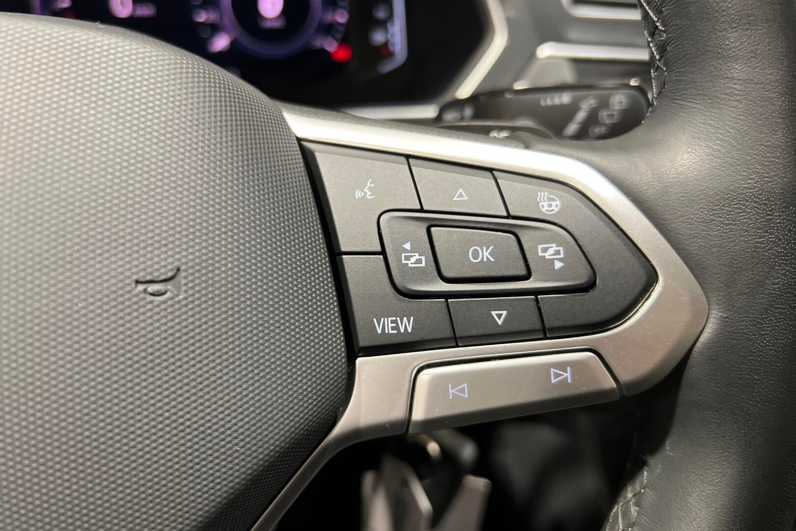 VOLKSWAGEN TIGUAN iso kuva 17