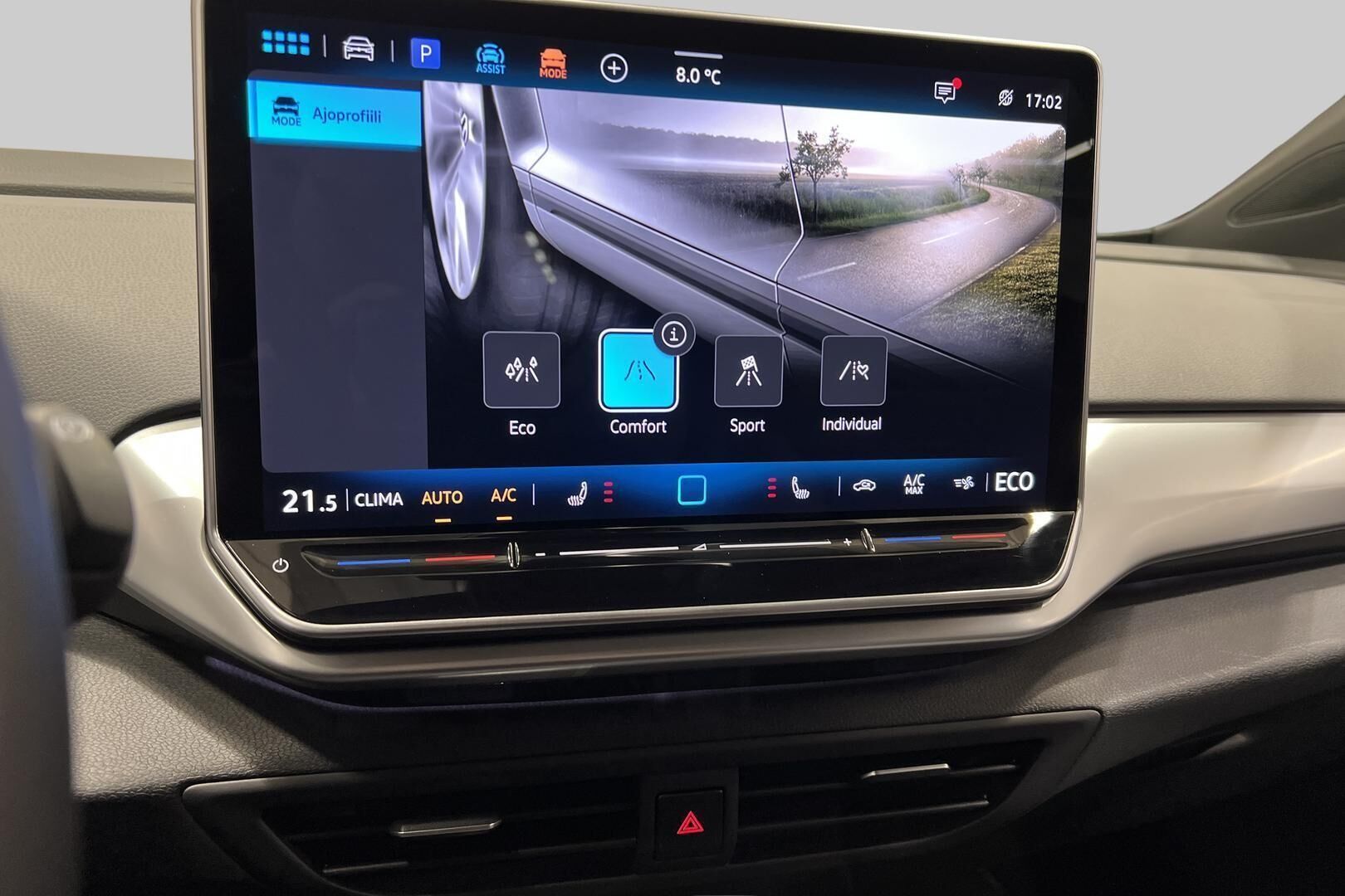 VOLKSWAGEN ID.4 iso kuva 22