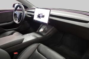 TESLA MODEL 3 esikatselu 7