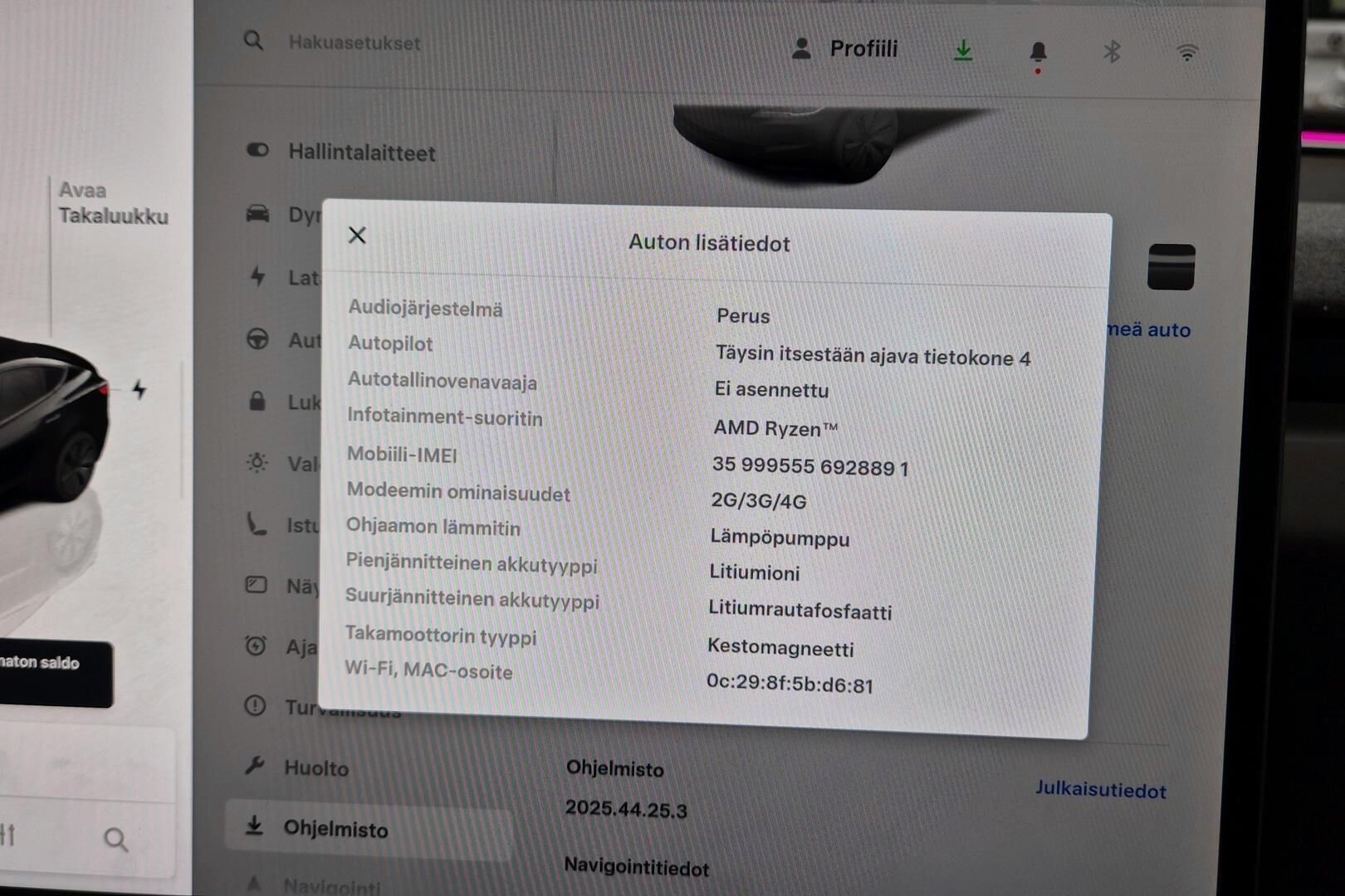 TESLA MODEL 3 iso kuva 5