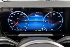 MERCEDES-BENZ EQA esikatselu 17