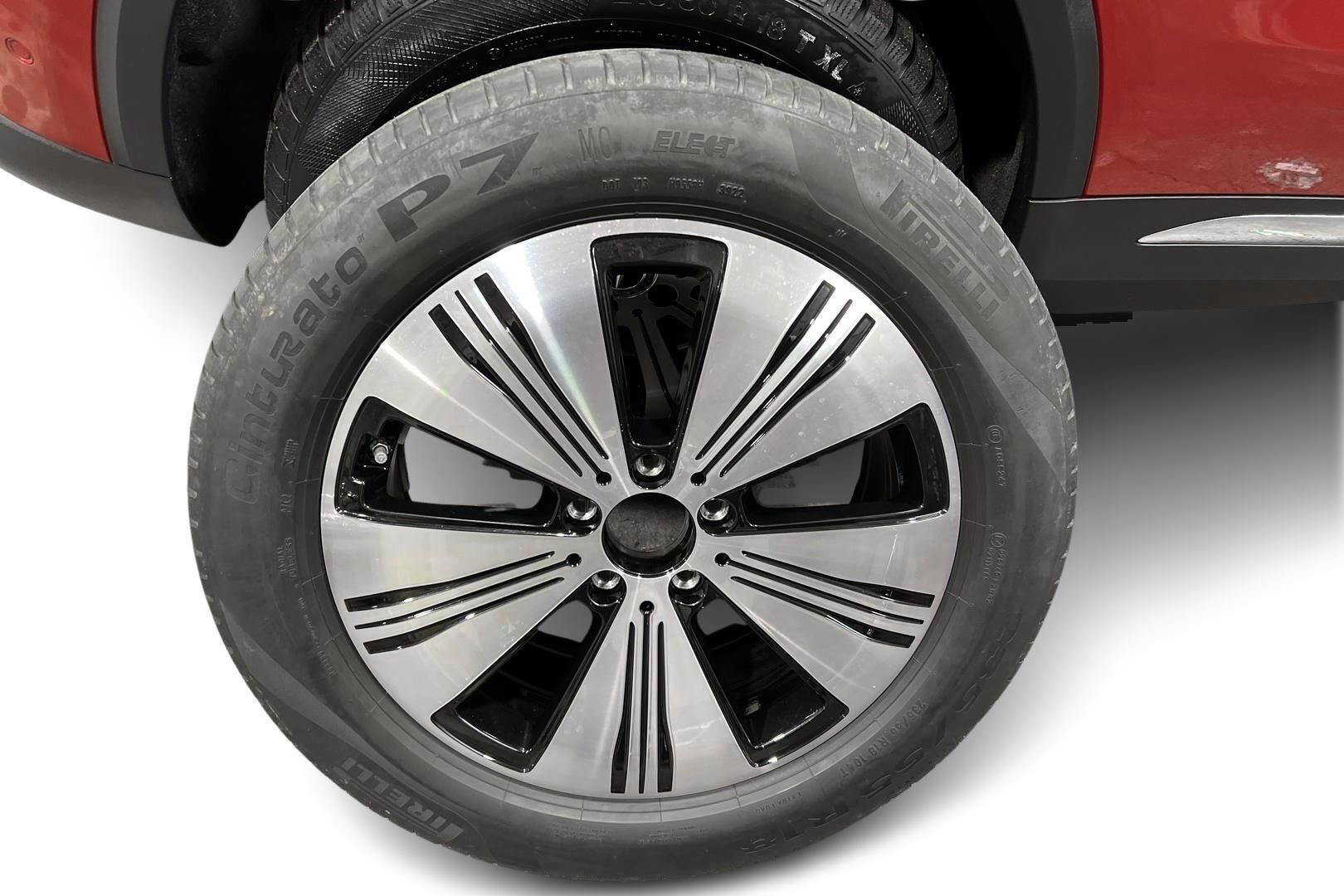 MERCEDES-BENZ EQA iso kuva 20