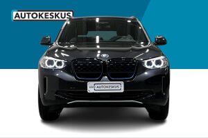 BMW IX3 esikatselu 1