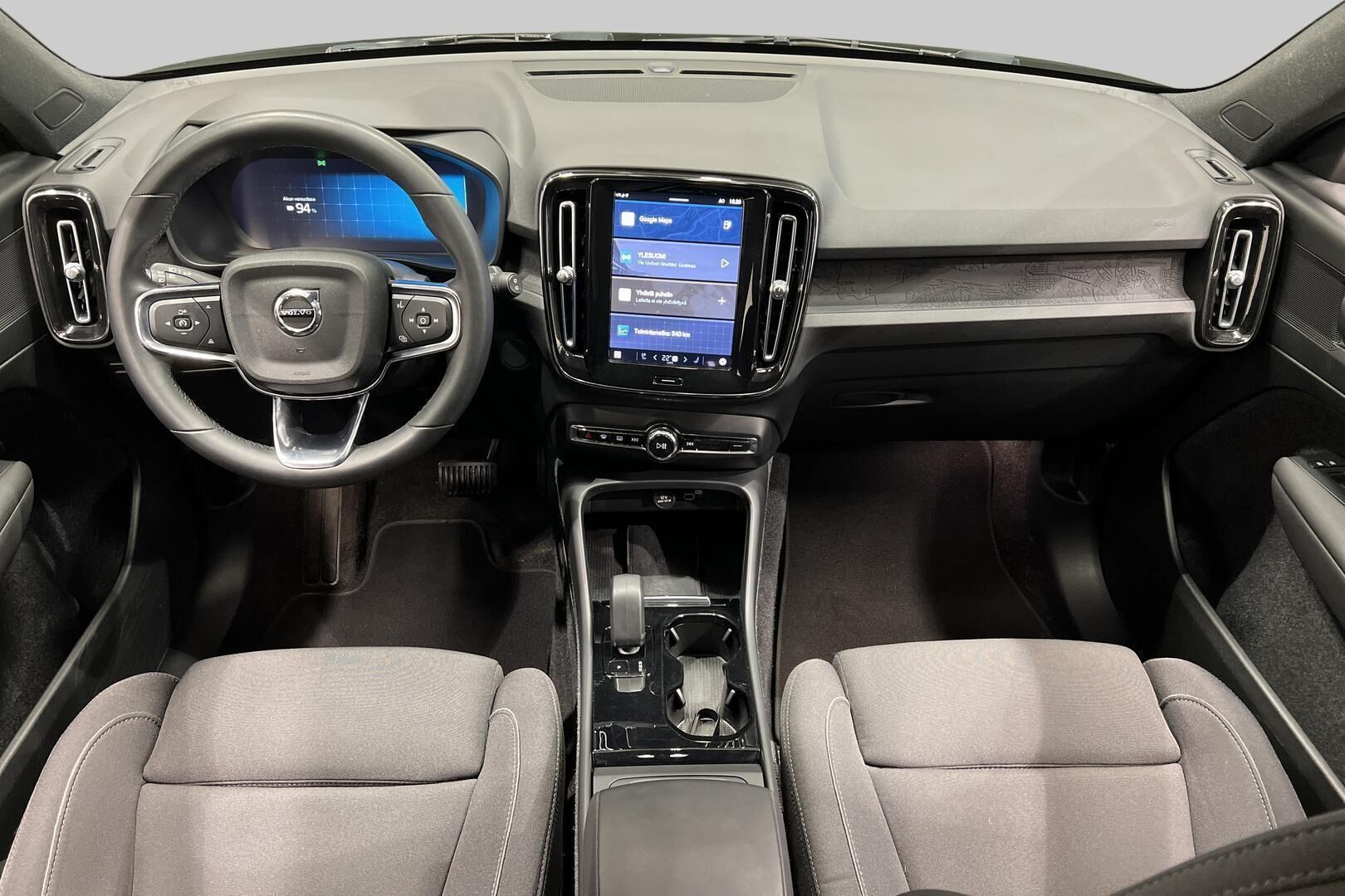 VOLVO XC40 iso kuva 11