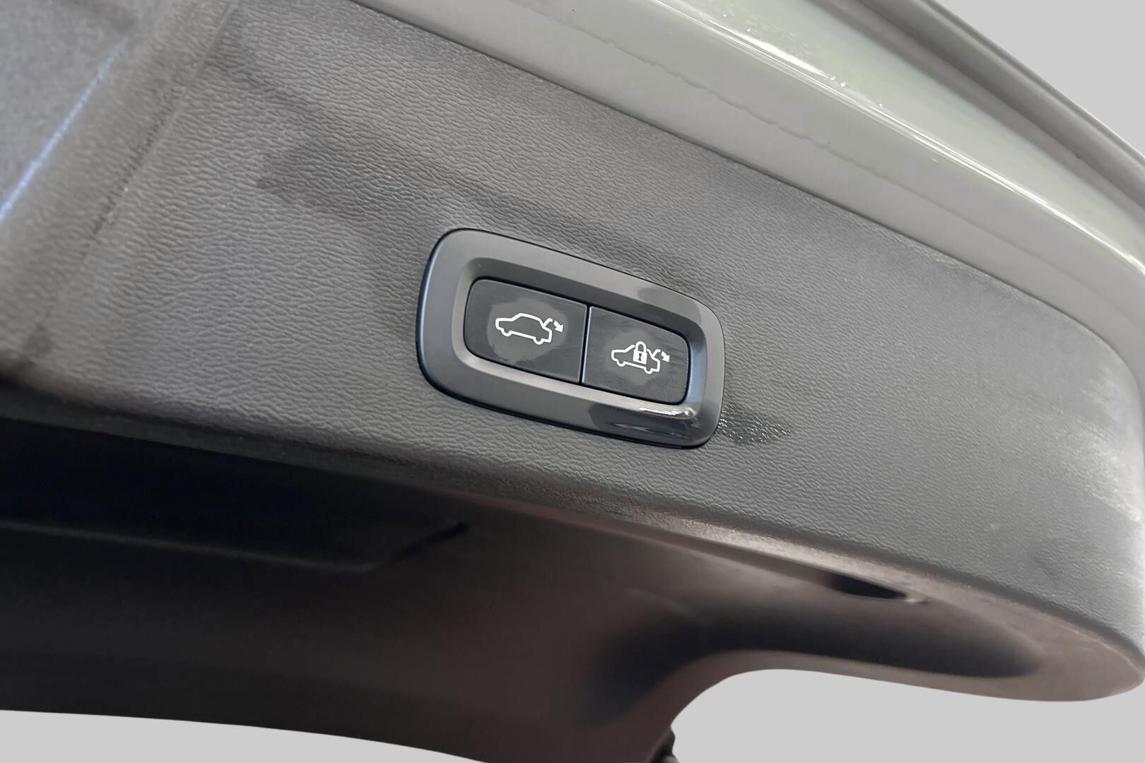 VOLVO XC40 iso kuva 14