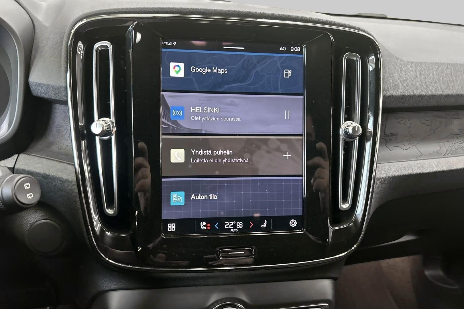 VOLVO XC40 iso kuva 17