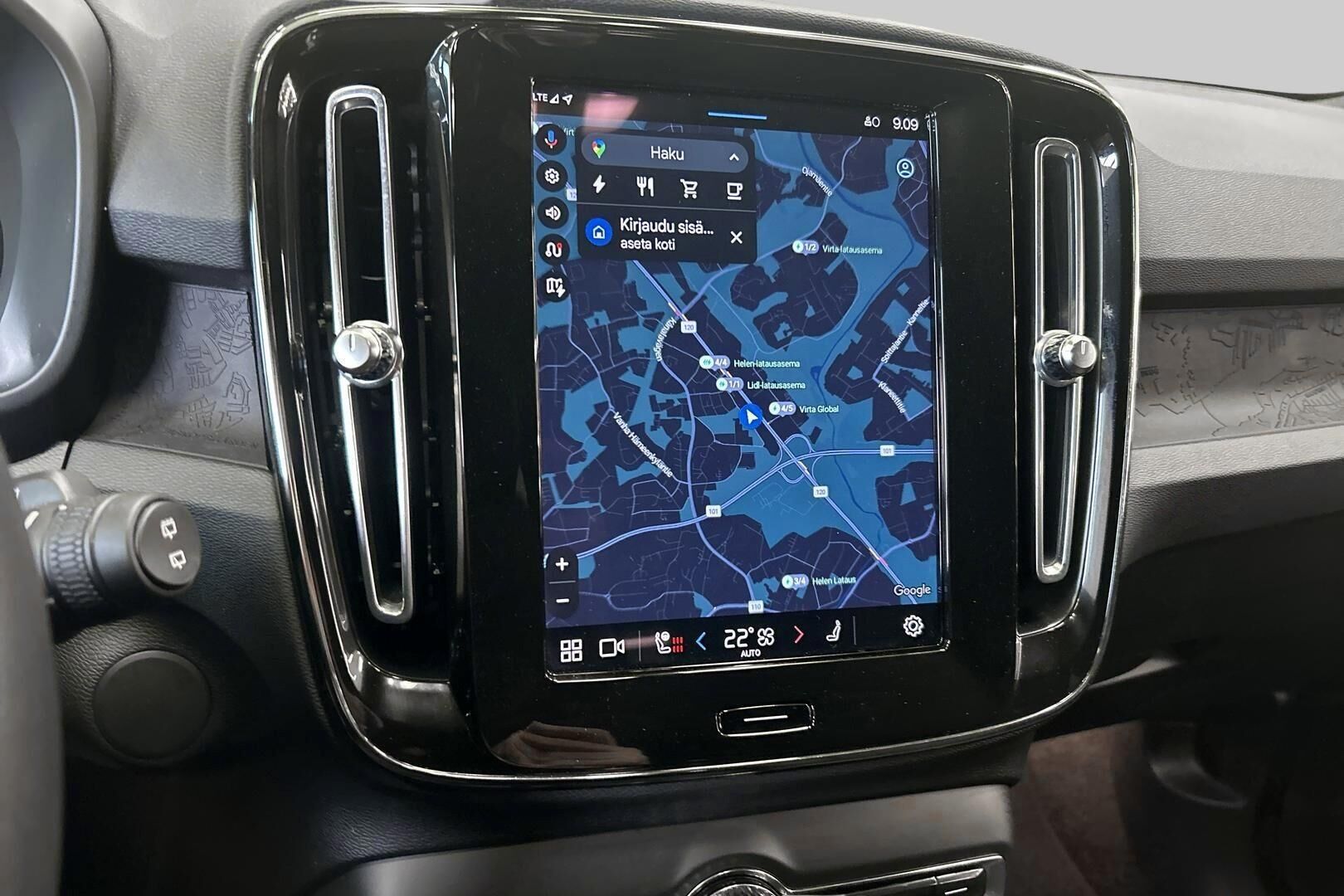 VOLVO XC40 iso kuva 21