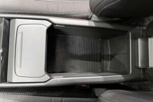 VOLVO XC40 esikatselu 24