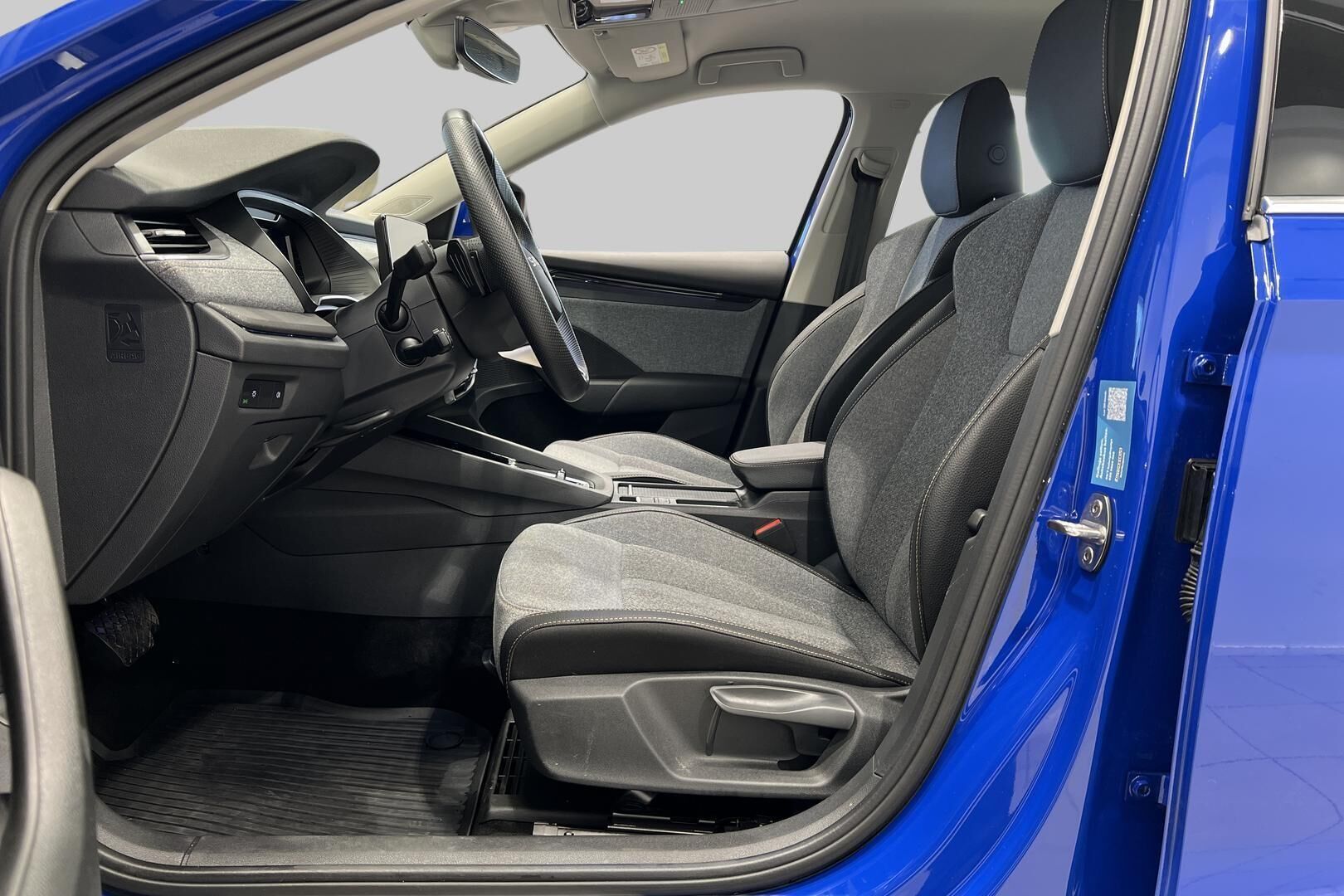 SKODA OCTAVIA iso kuva 8