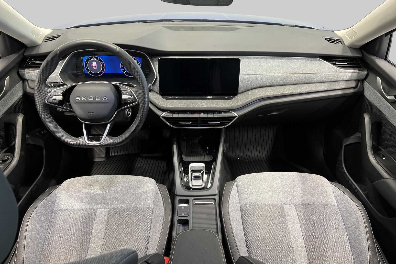 SKODA OCTAVIA iso kuva 10