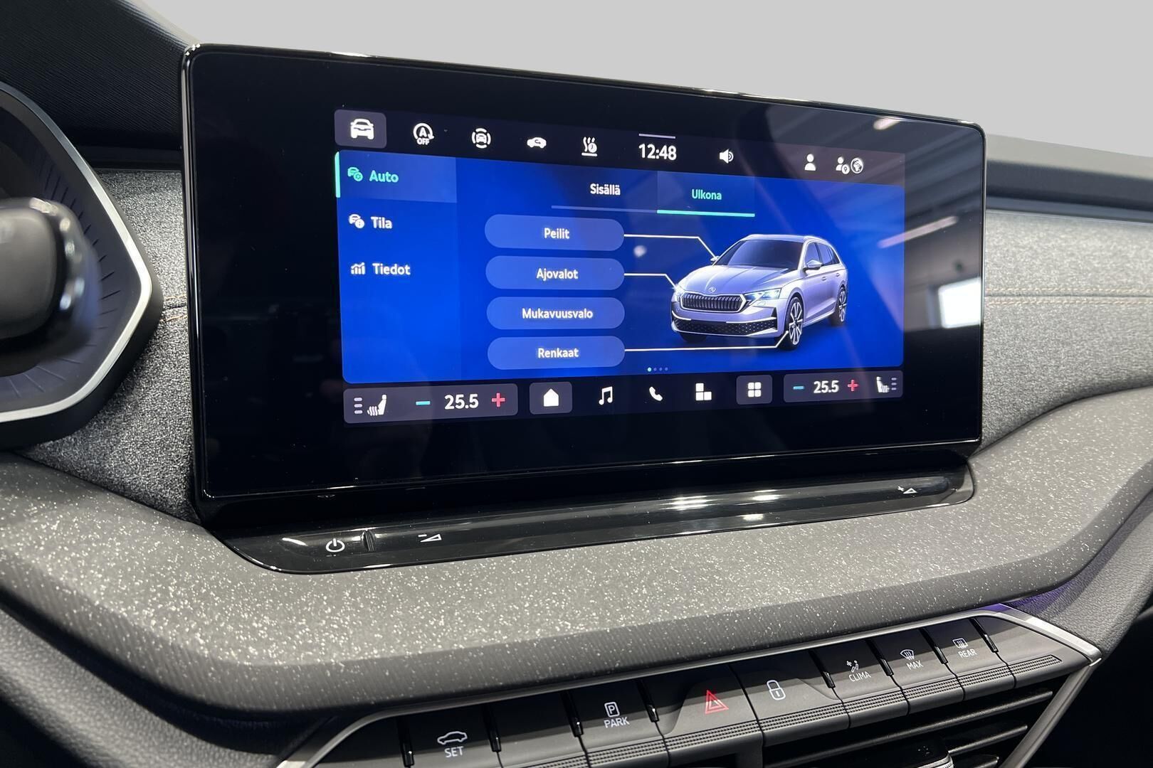 SKODA OCTAVIA iso kuva 17