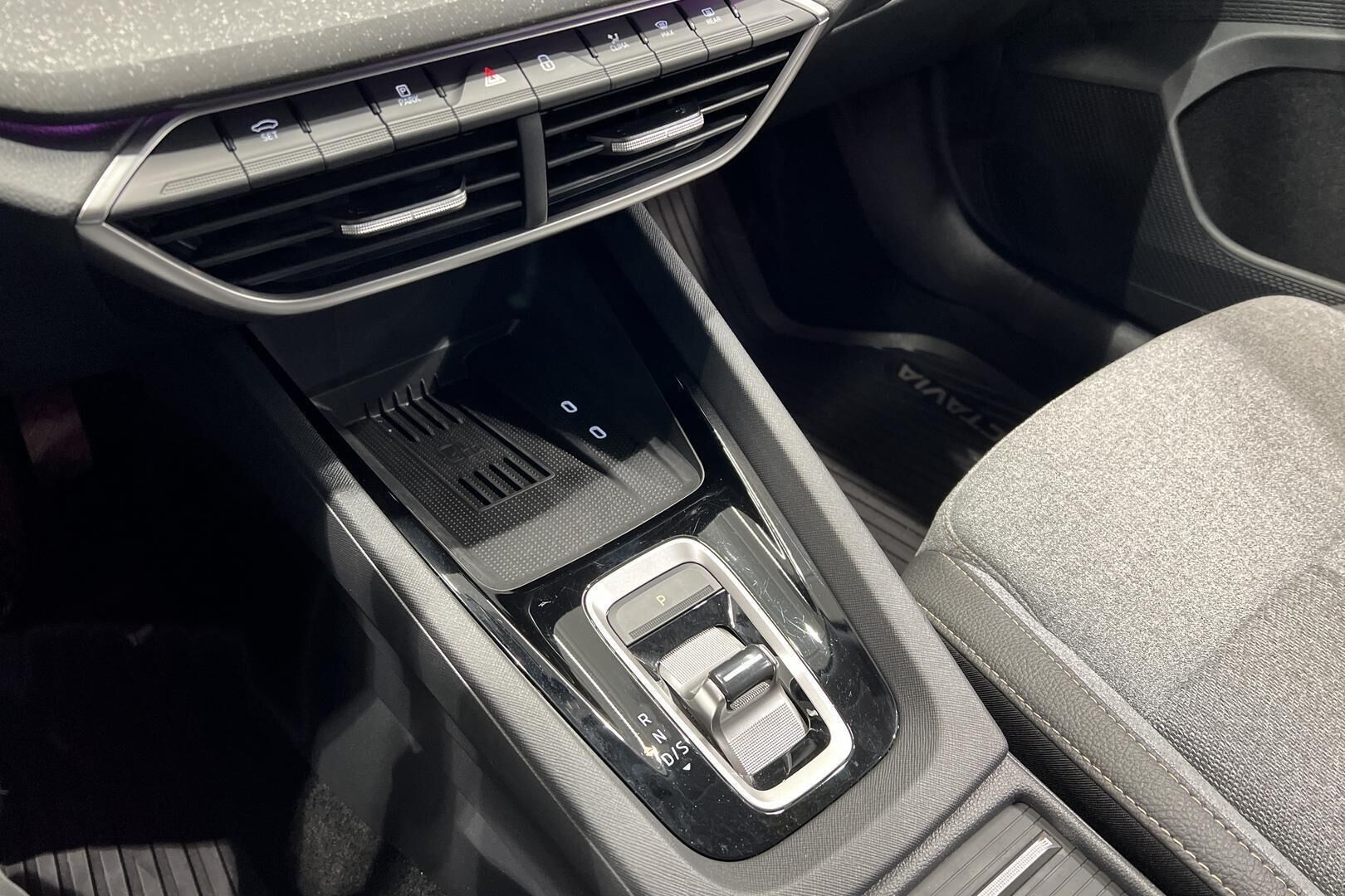 SKODA OCTAVIA iso kuva 23