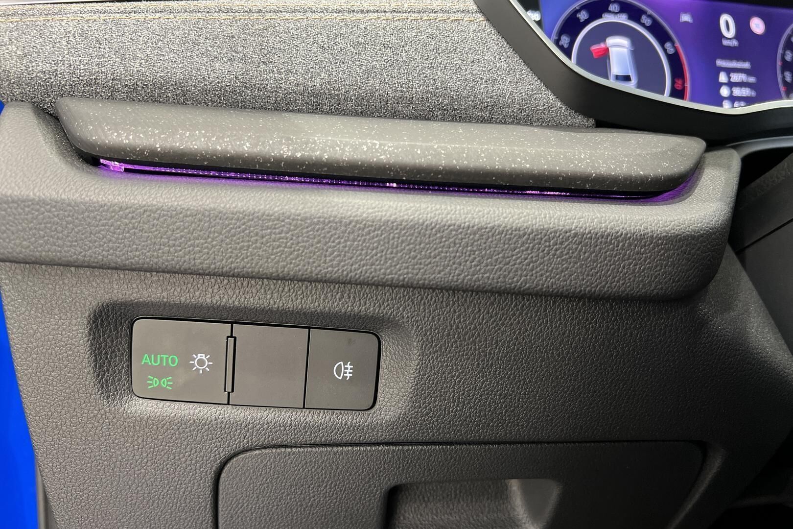 SKODA OCTAVIA iso kuva 29