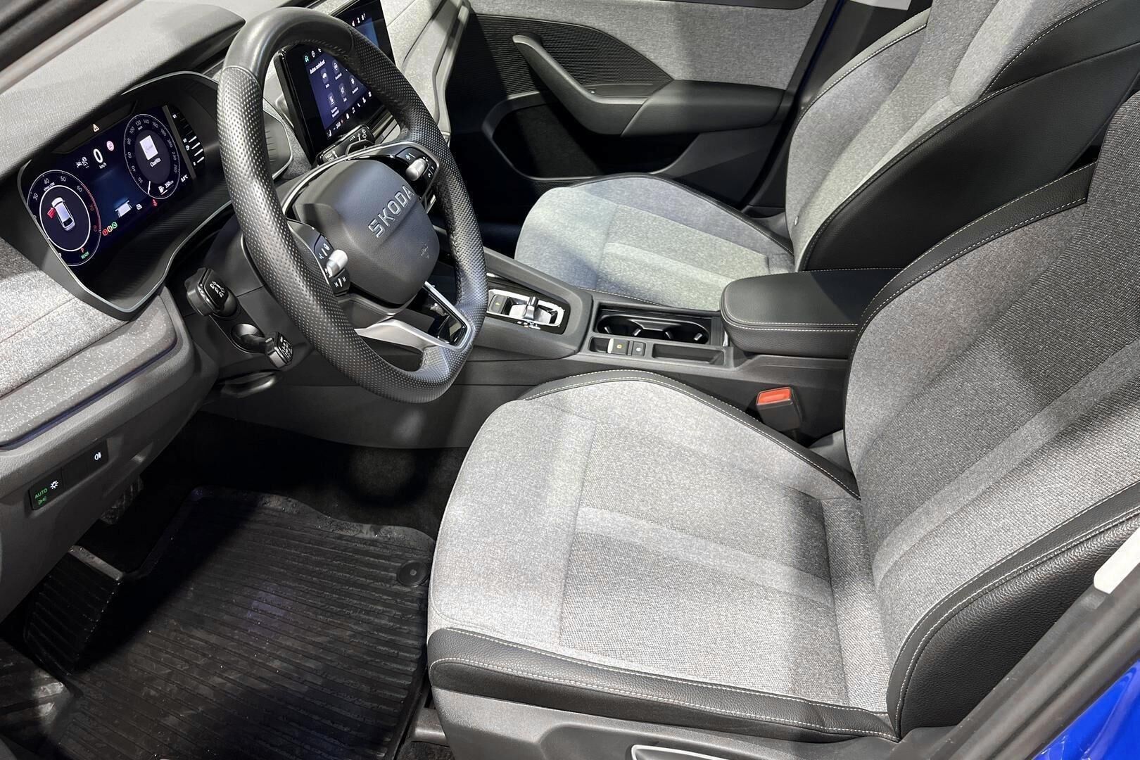 SKODA OCTAVIA iso kuva 9