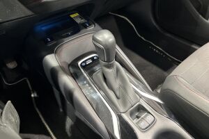 TOYOTA COROLLA esikatselu 19