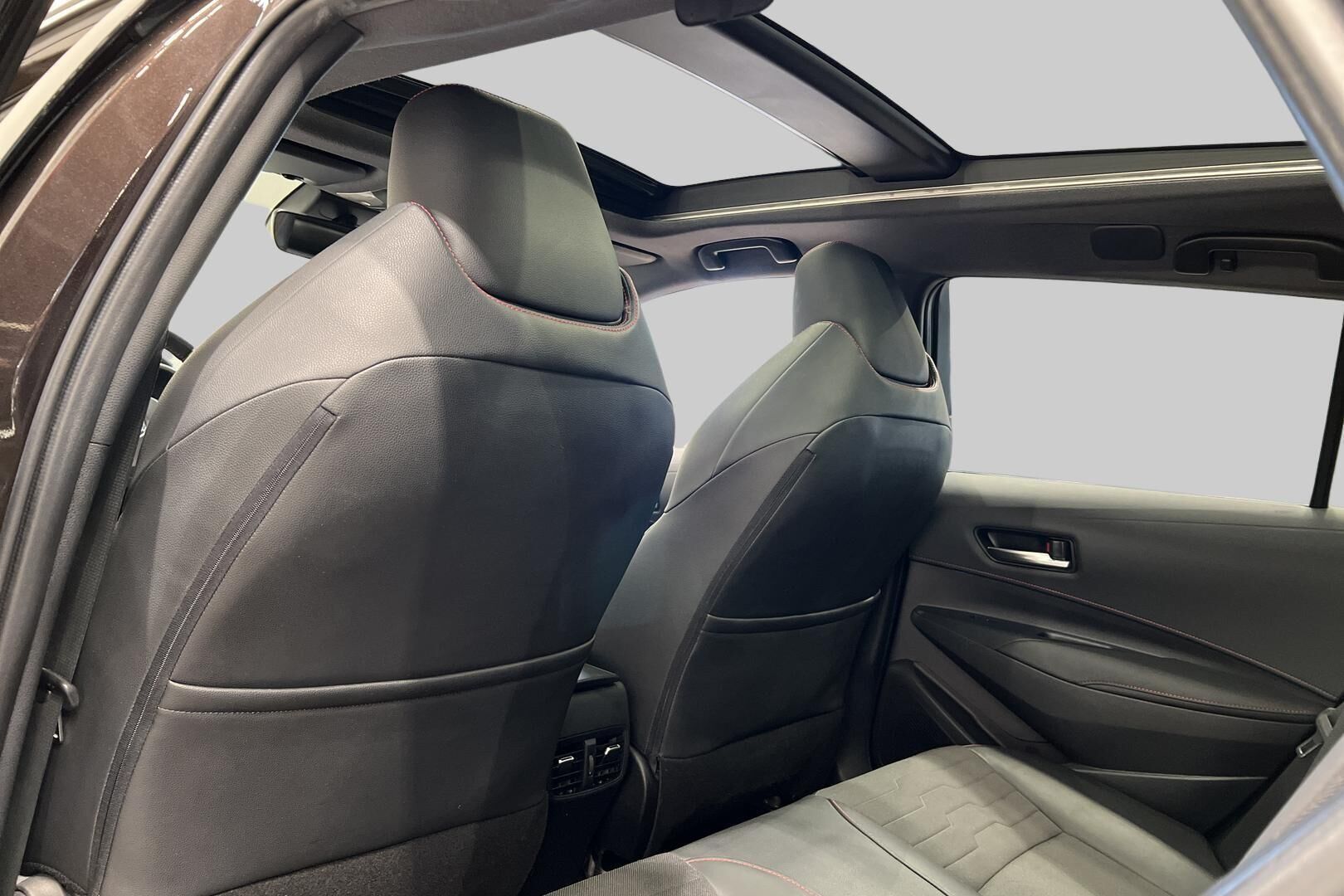 TOYOTA COROLLA iso kuva 27