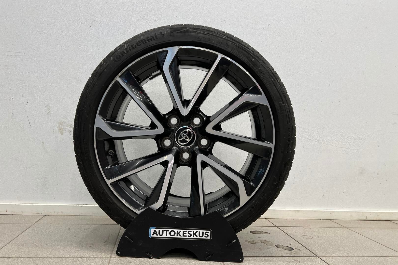 TOYOTA COROLLA iso kuva 28