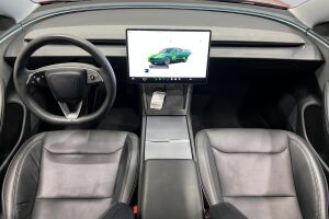 TESLA MODEL 3 esikatselu 11