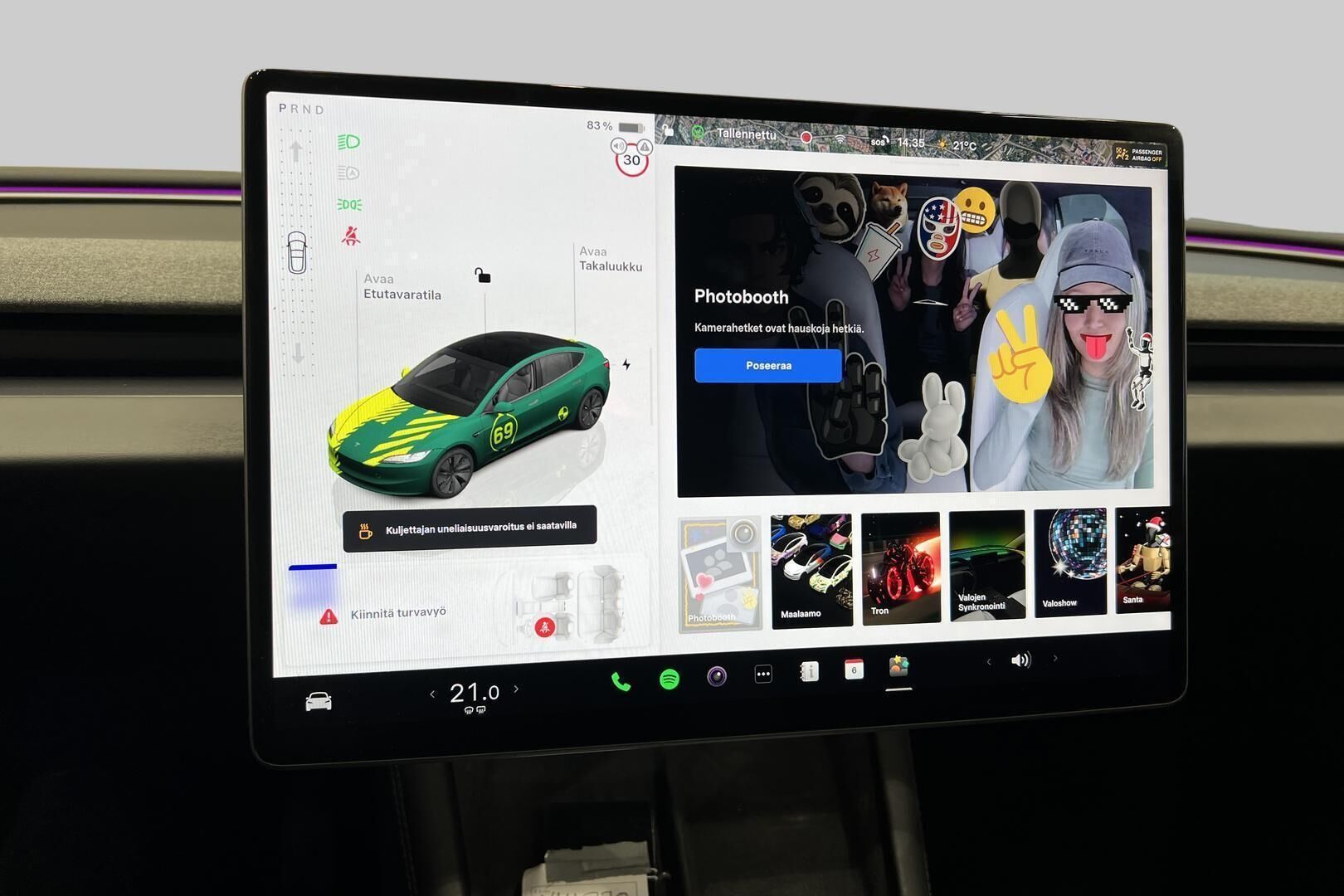 TESLA MODEL 3 iso kuva 20