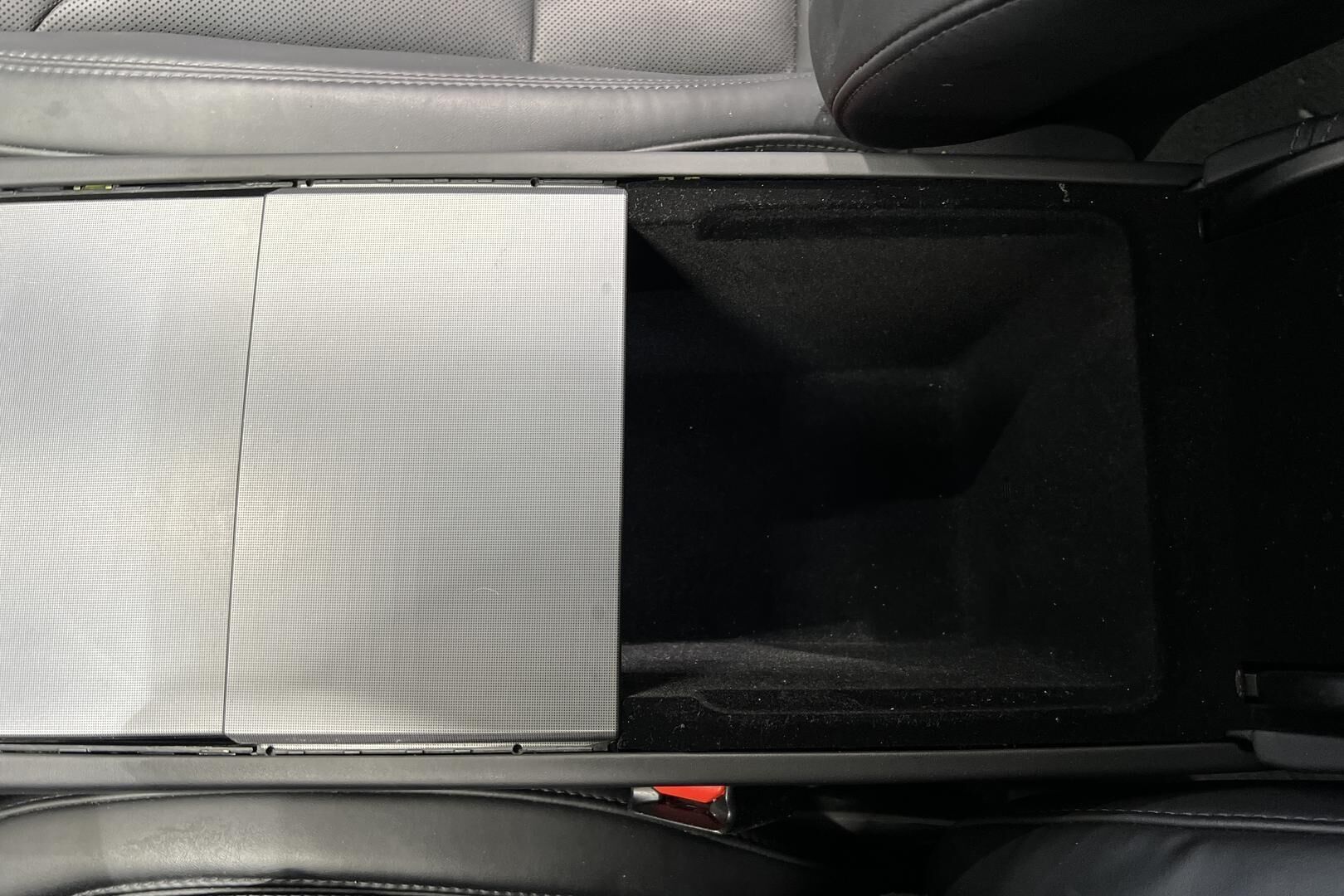 TESLA MODEL 3 iso kuva 22