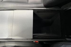 TESLA MODEL 3 esikatselu 22