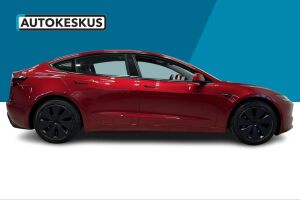 TESLA MODEL 3 esikatselu 4