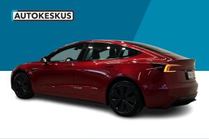 TESLA MODEL 3 esikatselu 7