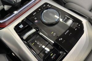 BMW X3 esikatselu 20