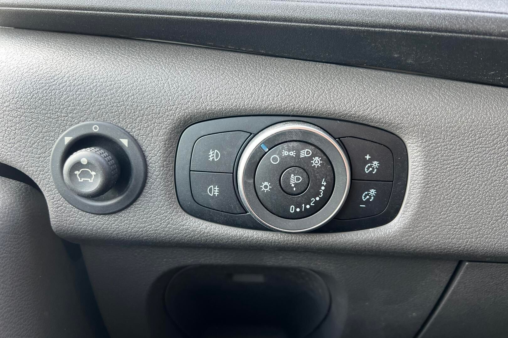 FORD TRANSIT iso kuva 19