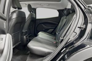 FORD MUSTANG MACH-E esikatselu 10