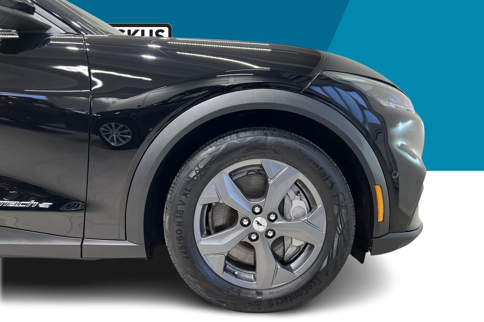 FORD MUSTANG MACH-E iso kuva 35