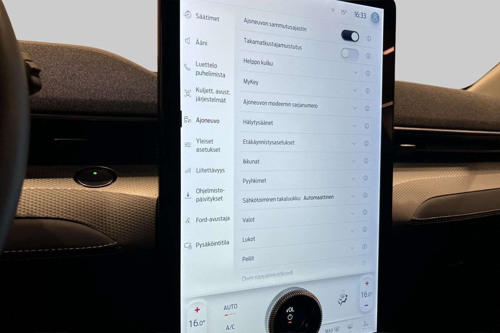 FORD MUSTANG MACH-E iso kuva 16