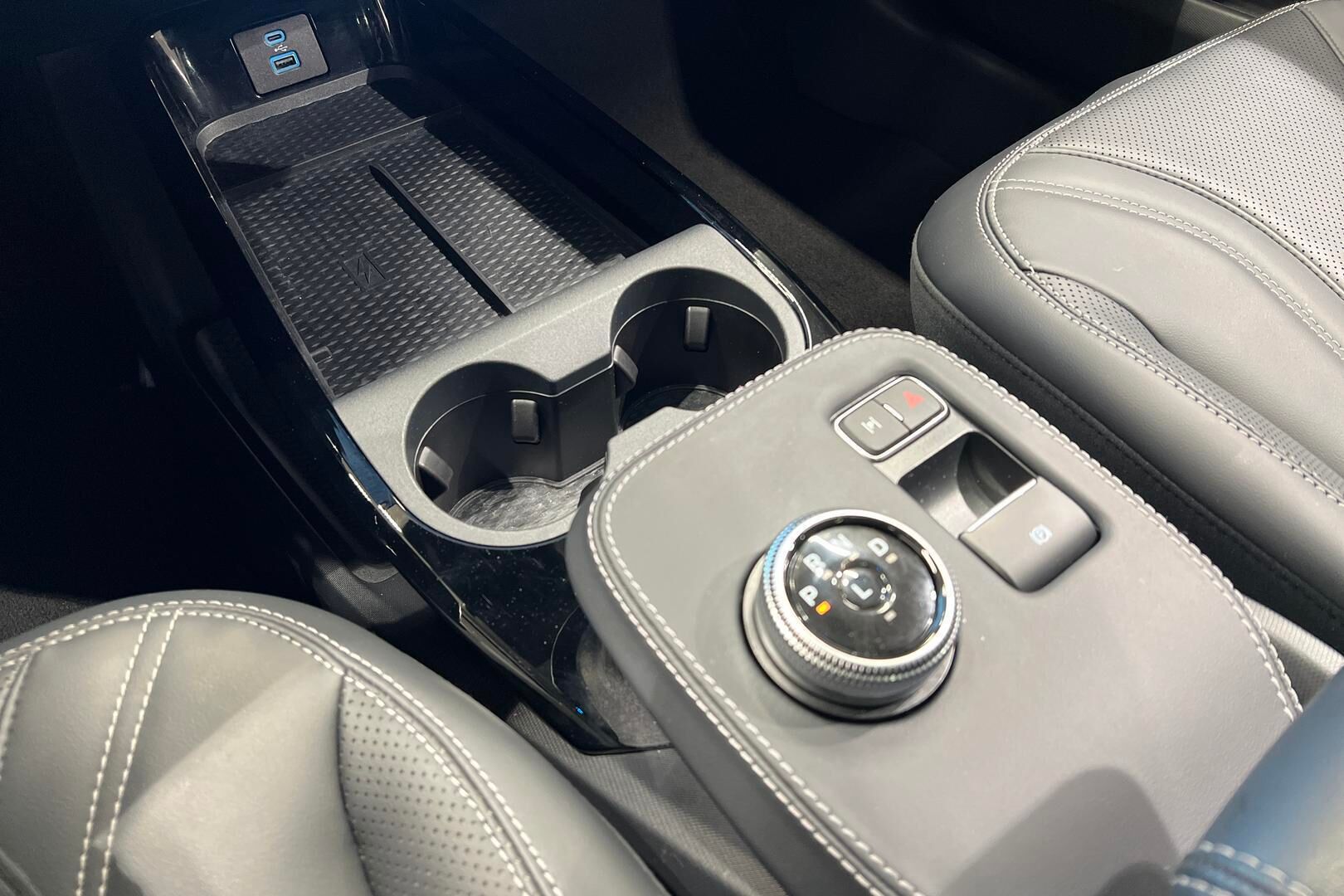 FORD MUSTANG MACH-E iso kuva 21