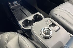 FORD MUSTANG MACH-E esikatselu 21